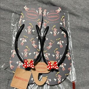 Havaianas Black Minie Mouse Flip Flops with Red Polka Dot Bows
